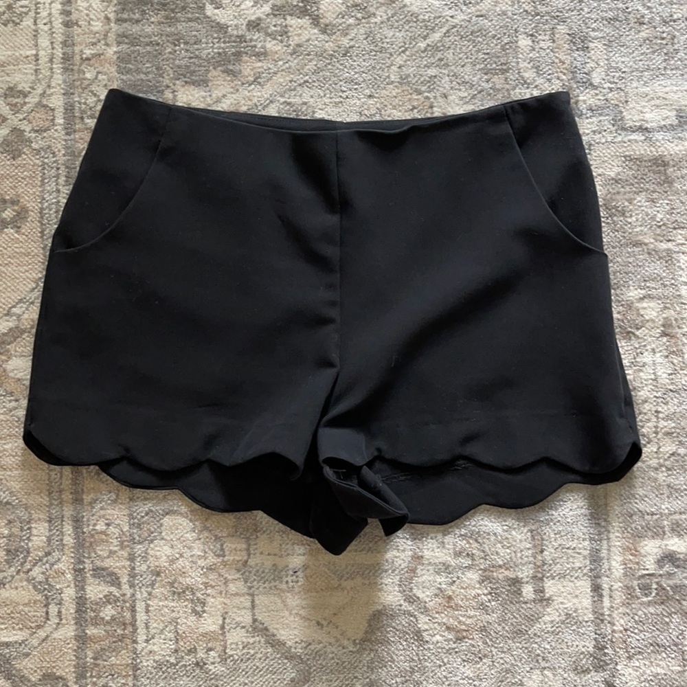 ASOS scalloped shorts size 4